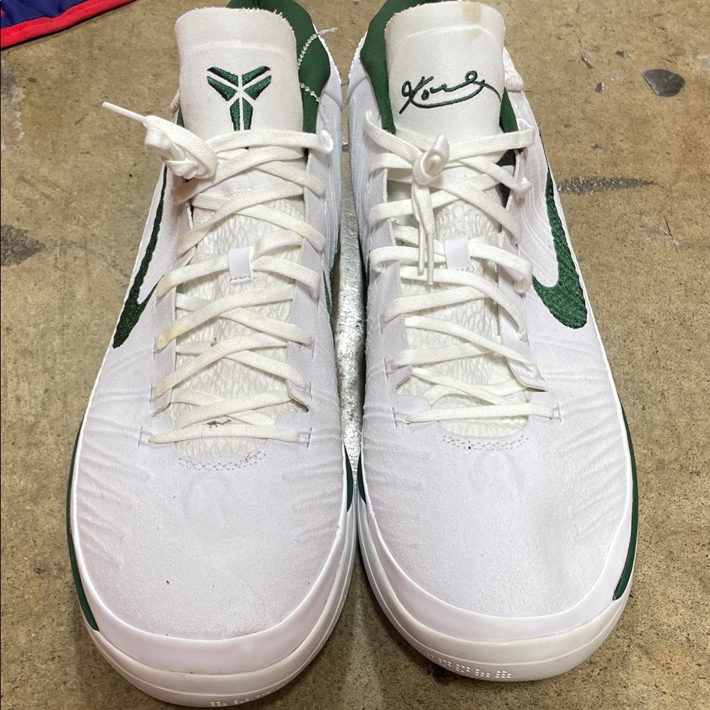 Nike Kobe White and Green basketball shoes